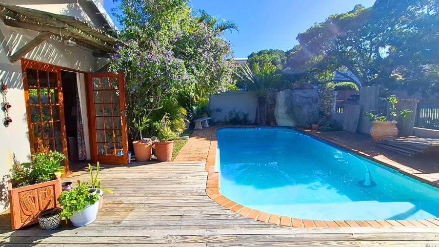 4 Bedroom Property for Sale in Lower Robberg Western Cape